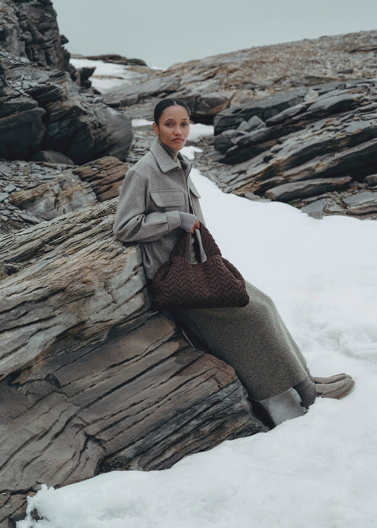 Numéro Neuf Large - Ébène Mérinos