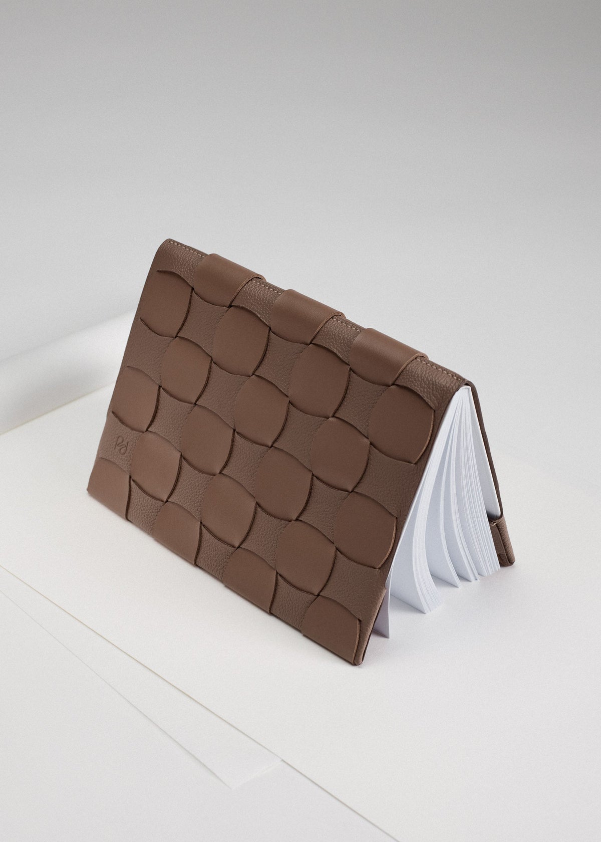 Couvre carnet Neiti A5 - Racine