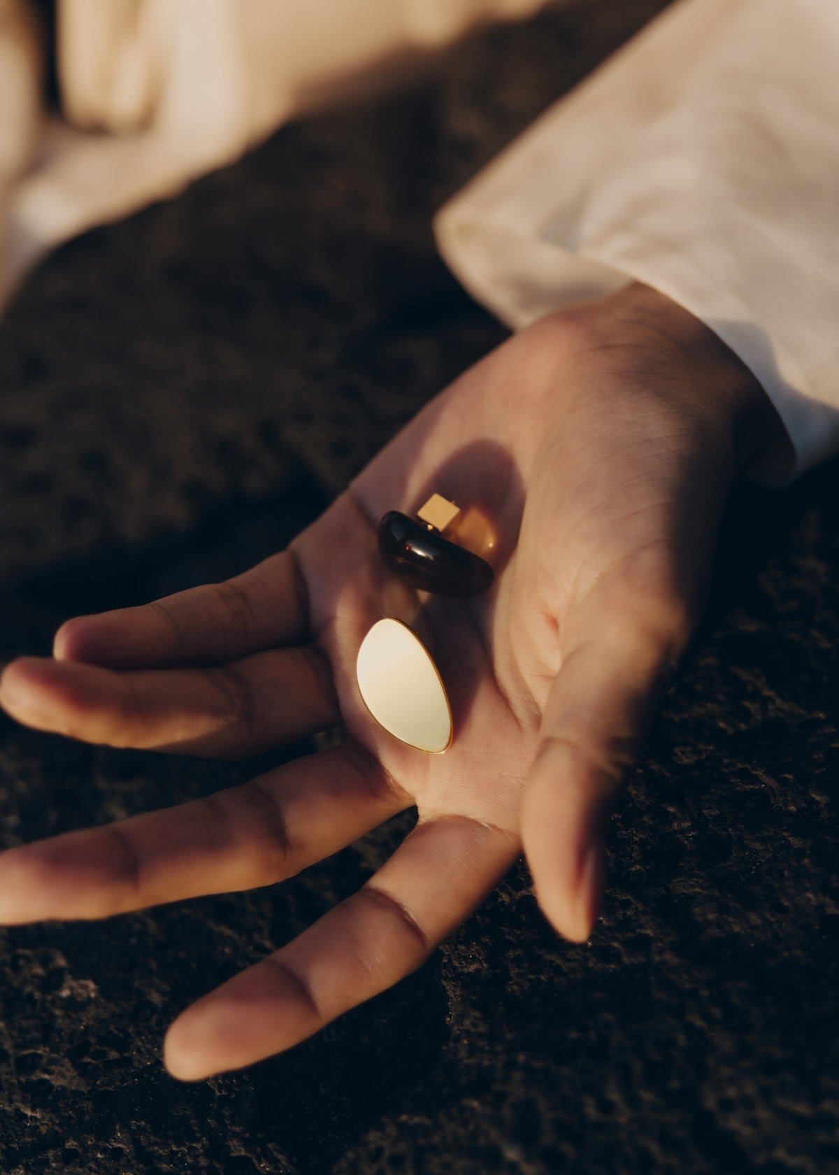 Puces d'oreilles Naé - Verre fumé