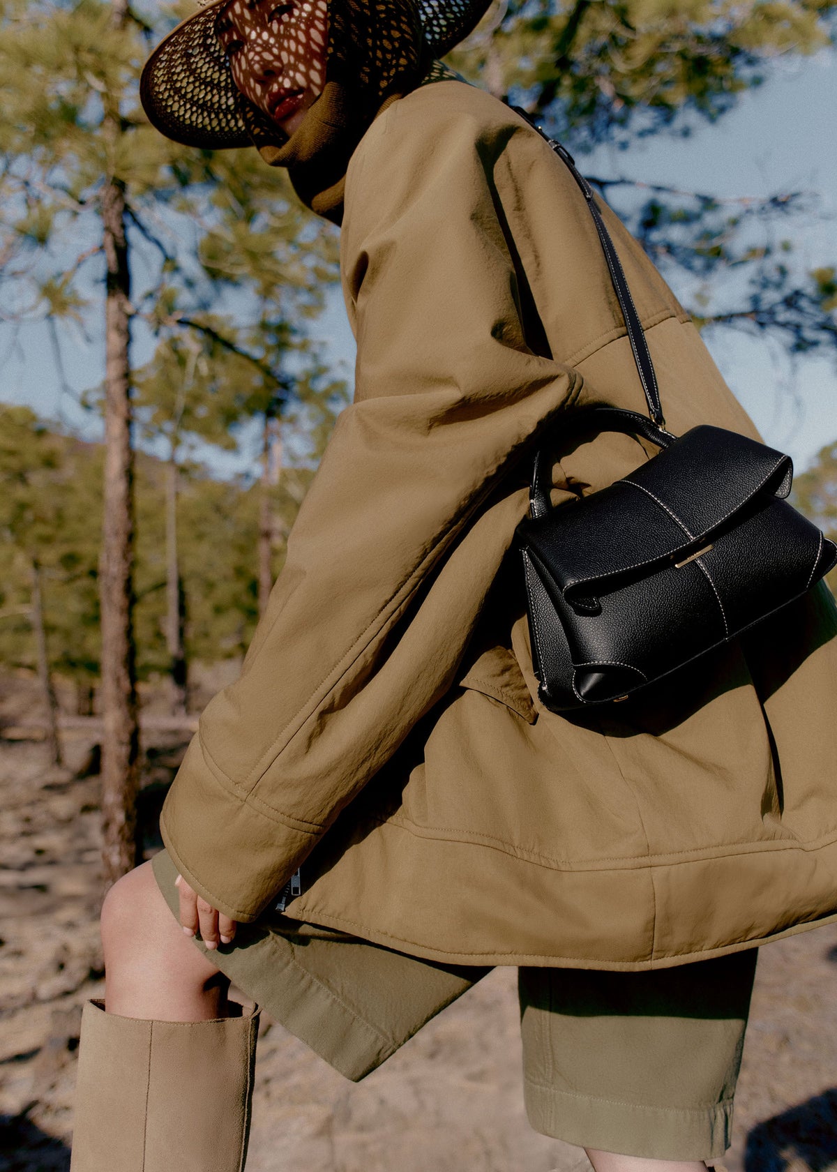 Mokki Mini - Noir Coutures Ecrues Grainé