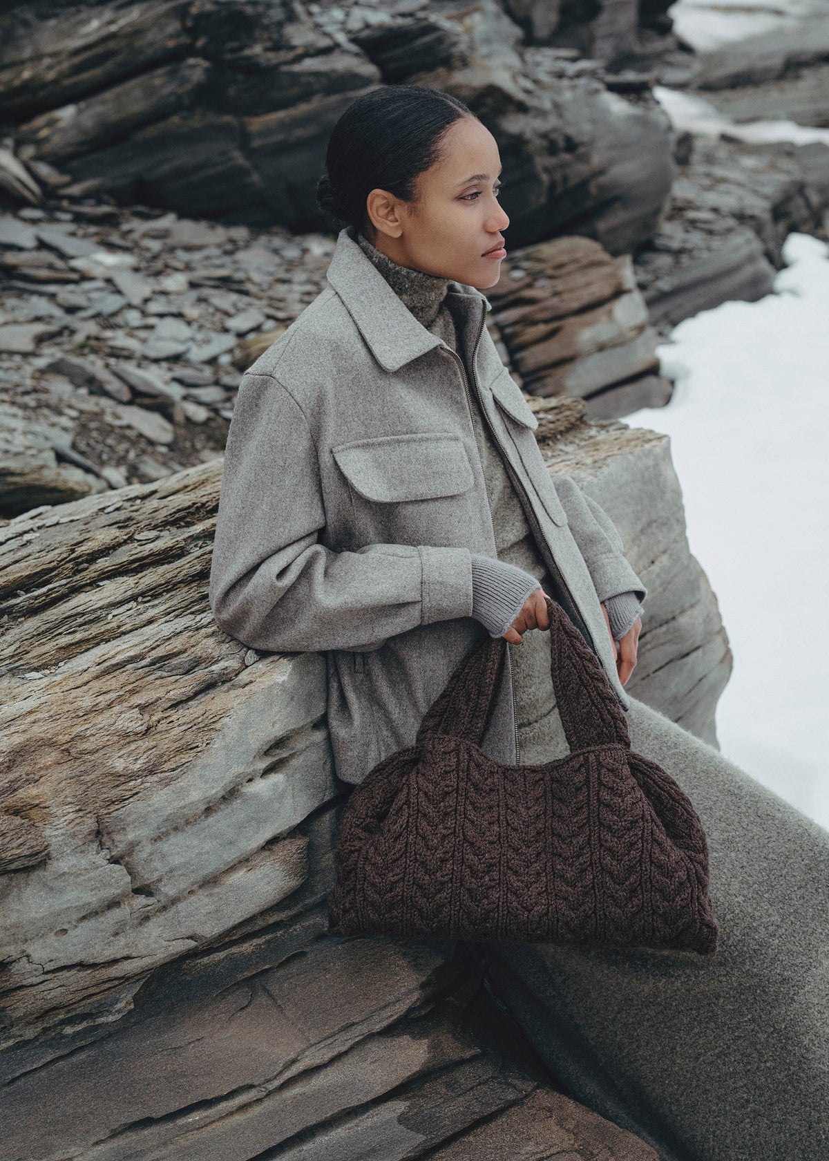 Numéro Neuf Large - Ébène Mérinos