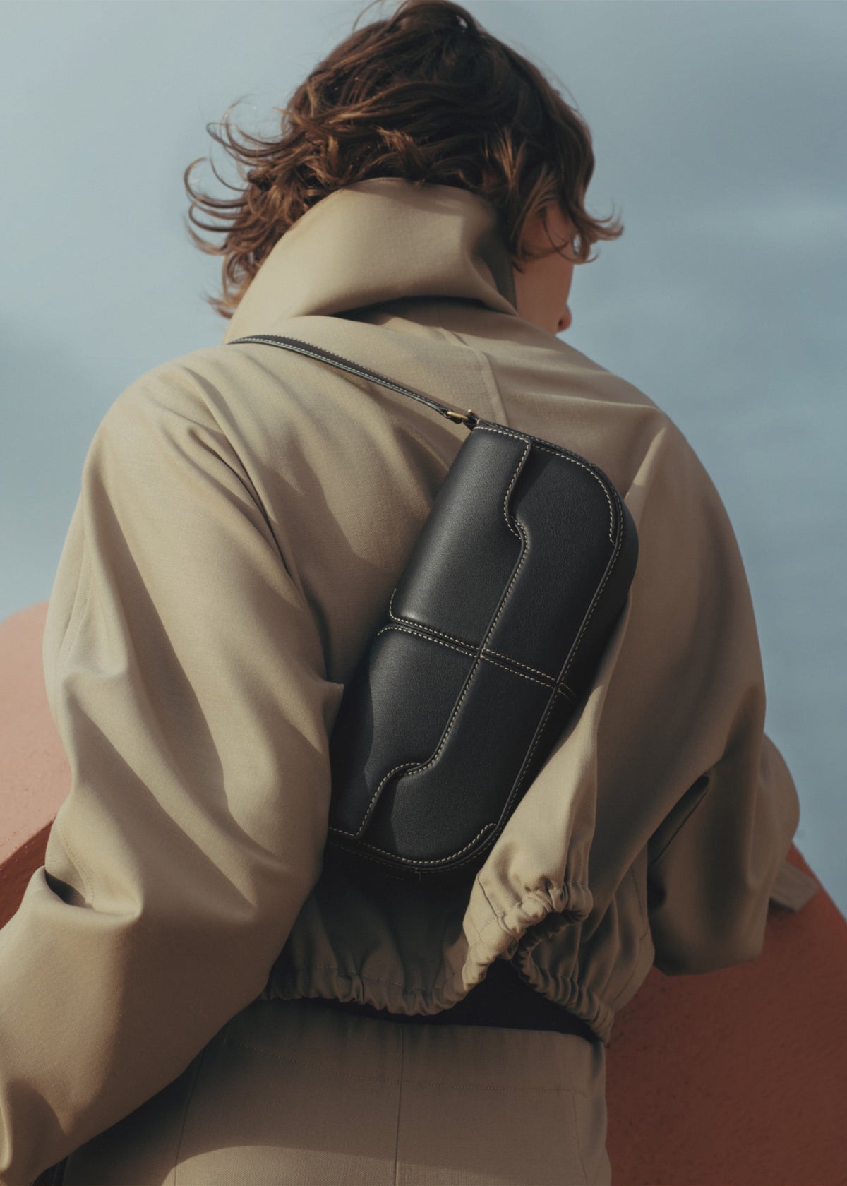 Osmo - Noir Coutures Écrues Lisse