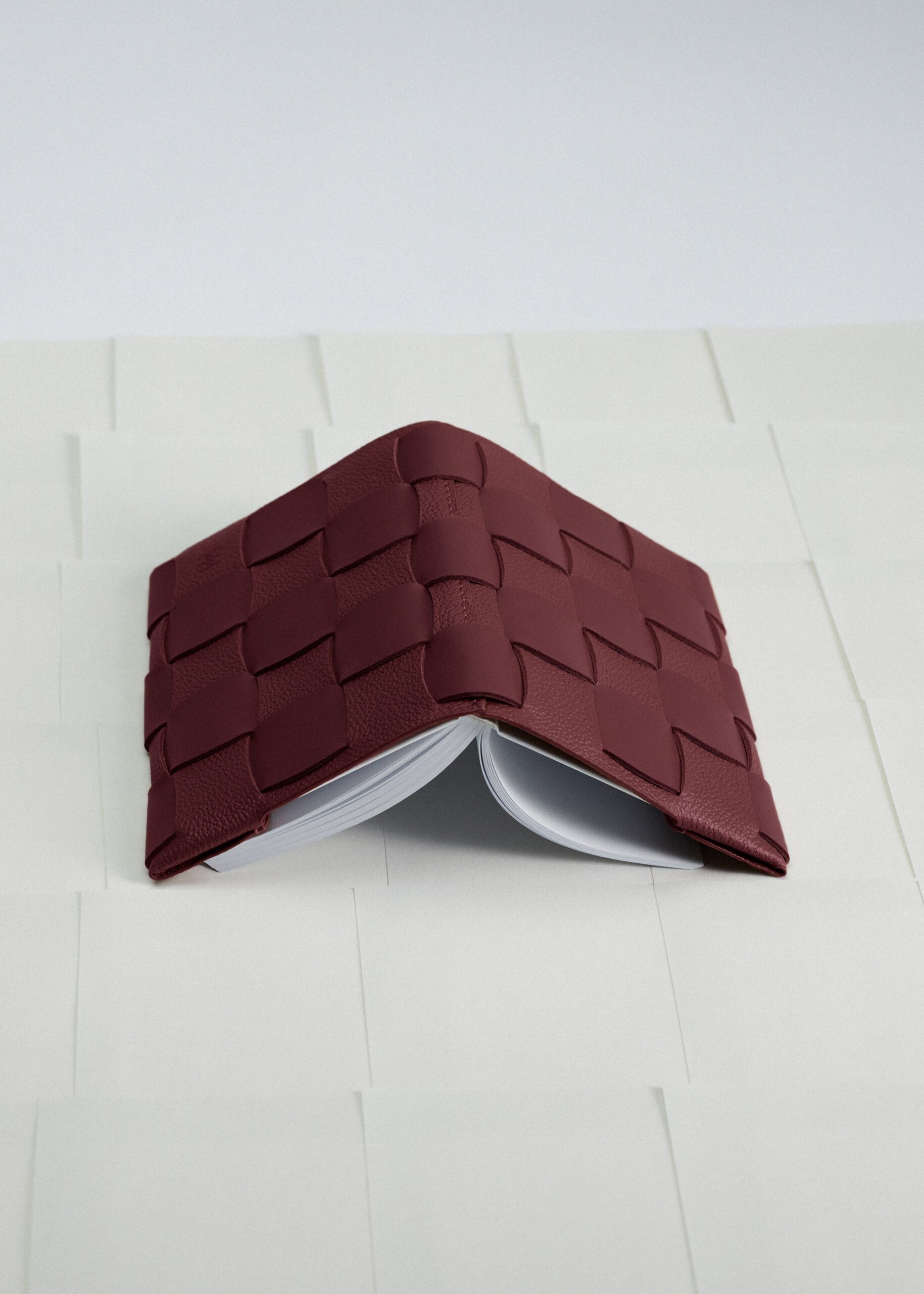 Couvre carnet Neiti A6 - Cerise Noire